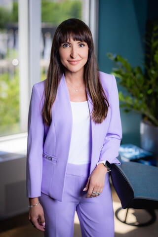 Erika Ostrander headshot