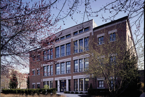 the family institute evanston headquarters